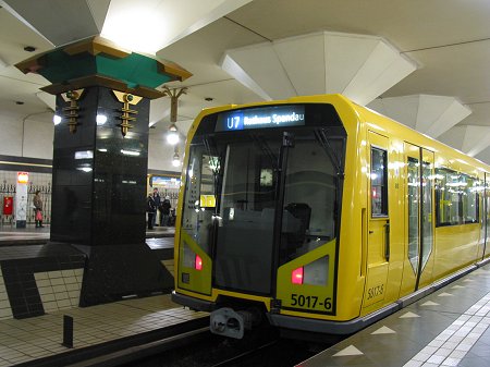U7 U-Bahnhof Rathaus Spandau