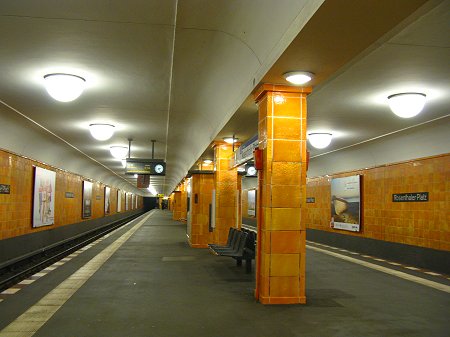 U8 U-Bahnhof Rosenthaler Platz